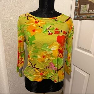 | cropped floral 3/4 sleeve top |